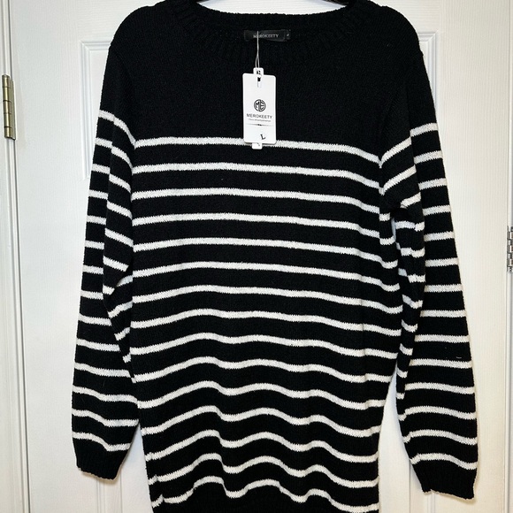 Black and White Striped Sweater Set - Picture 2 of 3